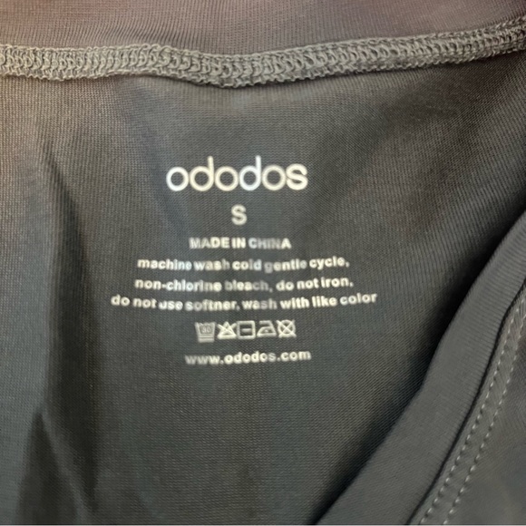 Set of 5 Workout Cropped Muscle Tank Tops - Picture 2 of 2